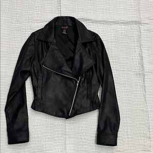 Flirtatious‎ jacket Women's Black faux Leather Jacket small